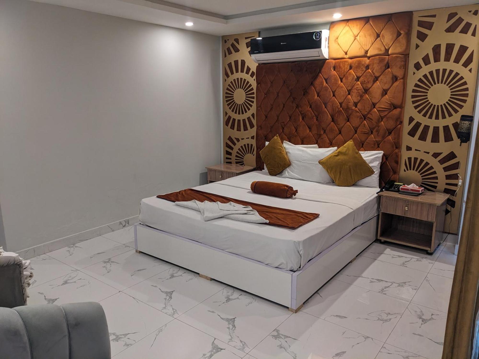 Nueva Hotel Islamabad Extérieur photo
