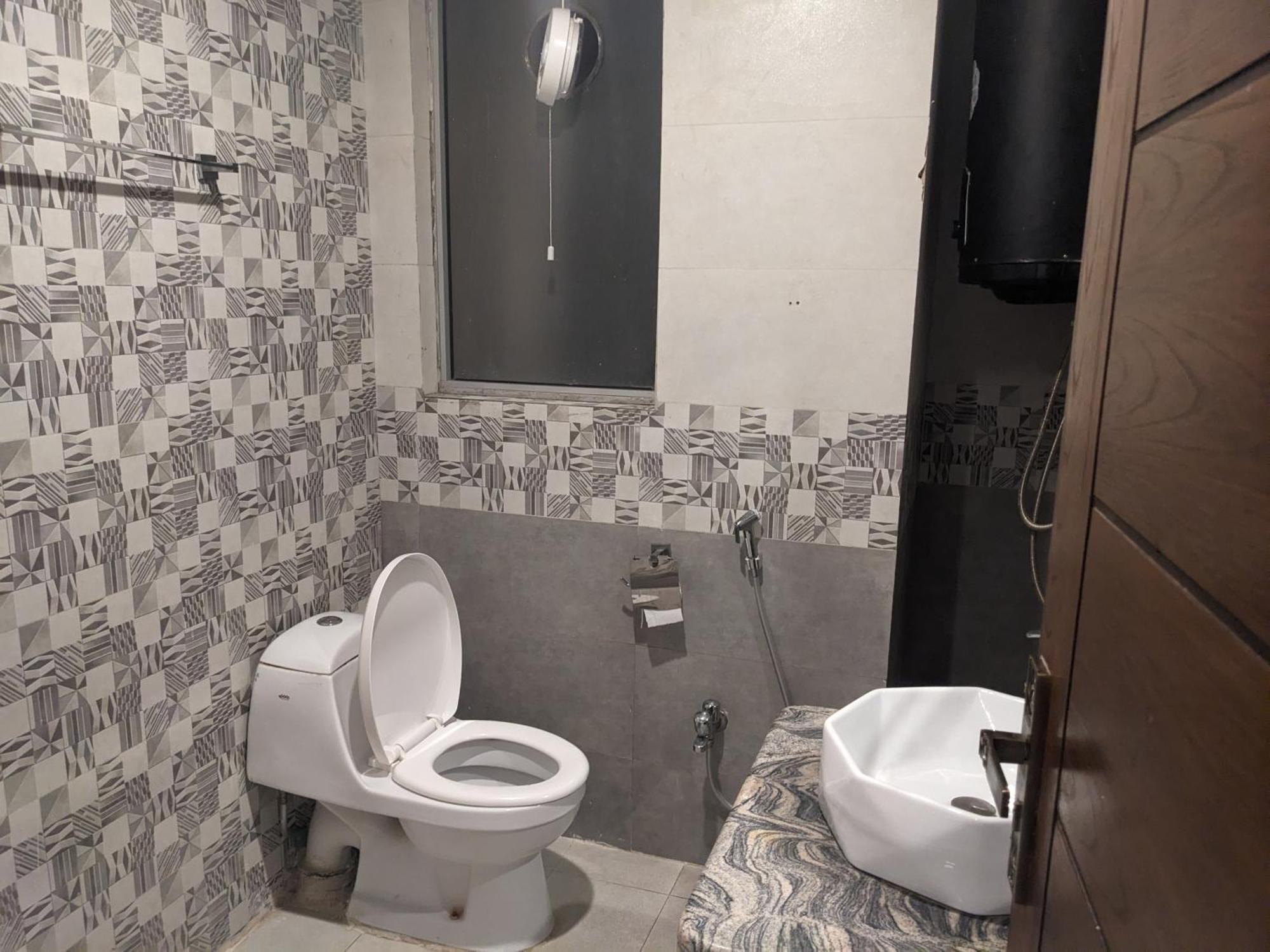 Nueva Hotel Islamabad Extérieur photo