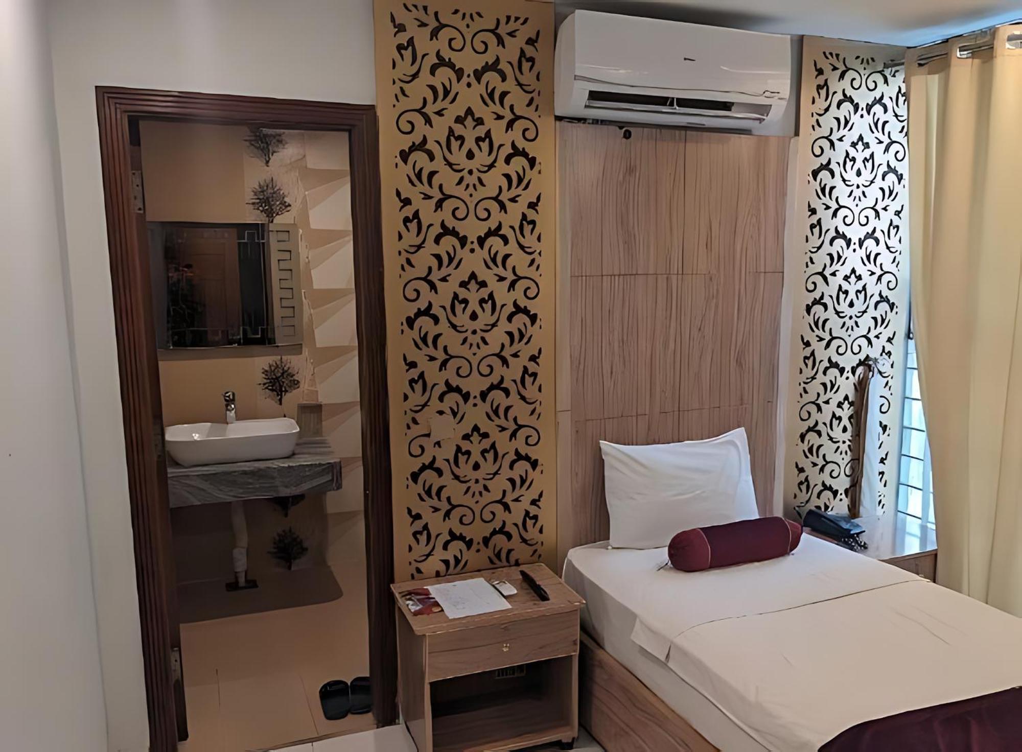 Nuva Hotel Islamabad Extérieur photo